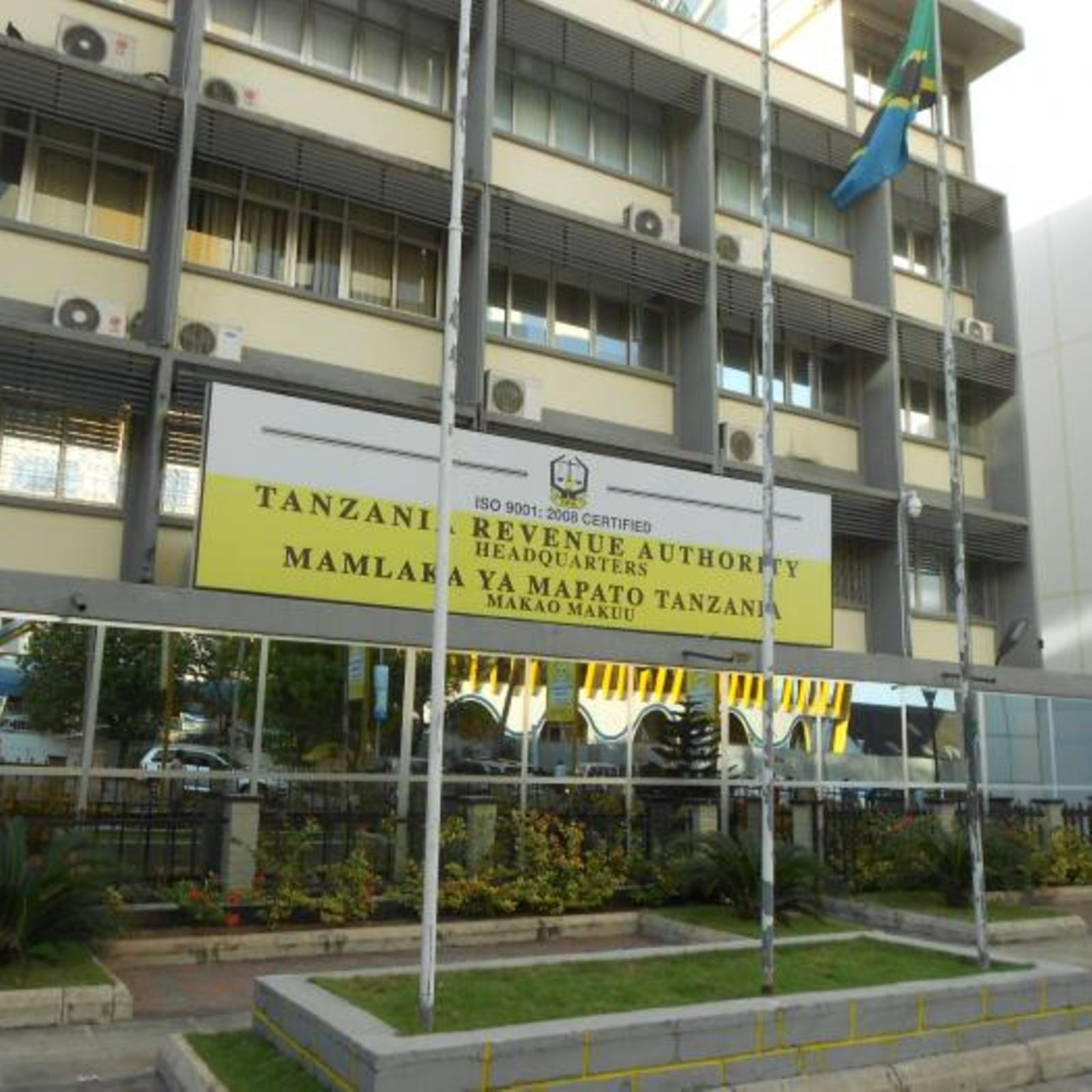 What Does TRA Consider When Estimating Tax for New Businesses?