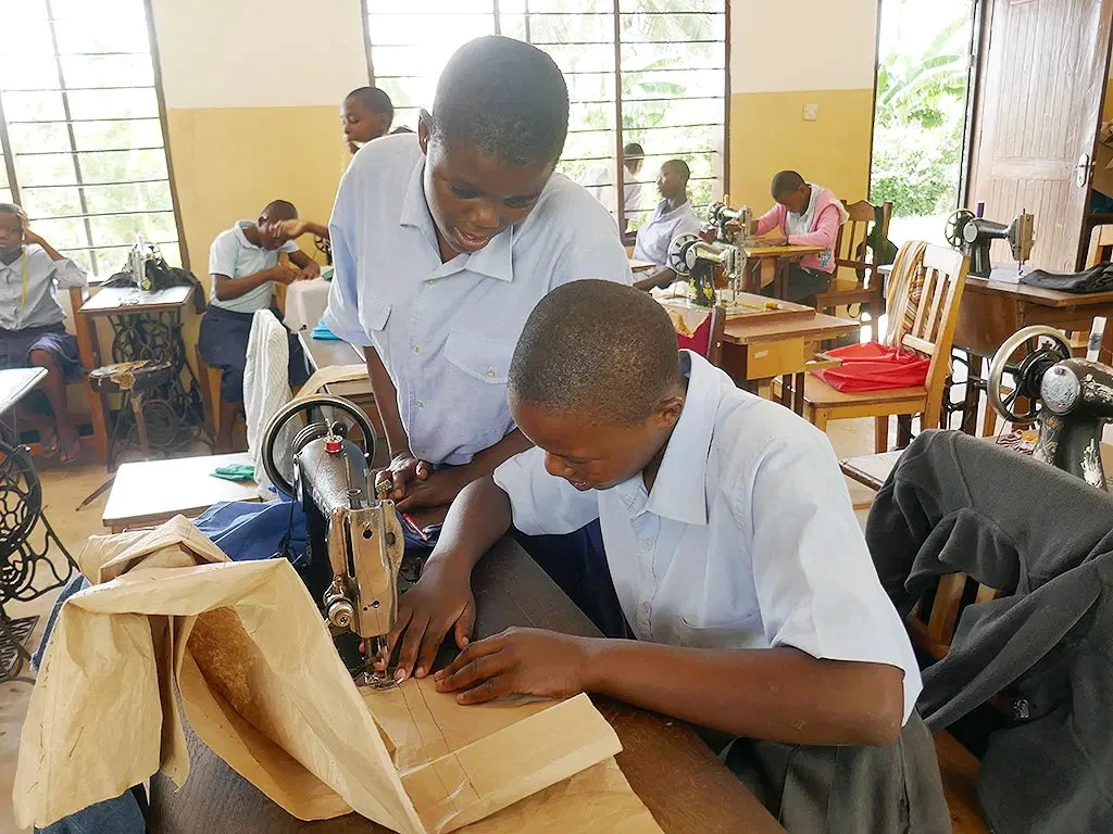 Up and Out of Poverty: Lessons from China for Tanzania’s Development